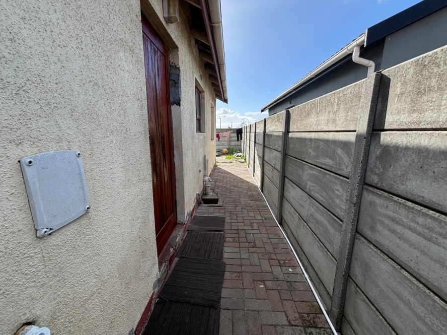 2 Bedroom Property for Sale in Highbury Park Western Cape